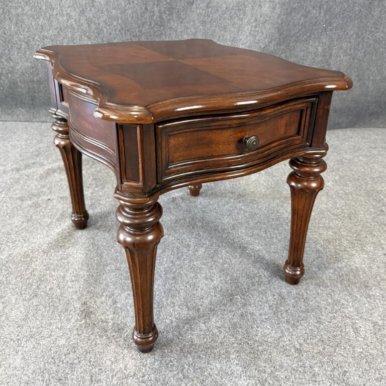 Liberty Furniture Cherry Finish Side Table Liberty Furniture Cherry Finish Side Table