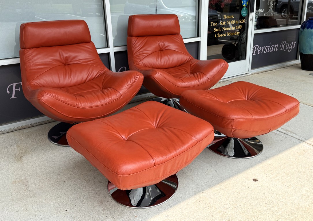 Pair of Mid-Century Modern Style Orange Club Chairs with Ottomans Pair of Mid-Century Modern Style Orange Club Chairs with Ottomans