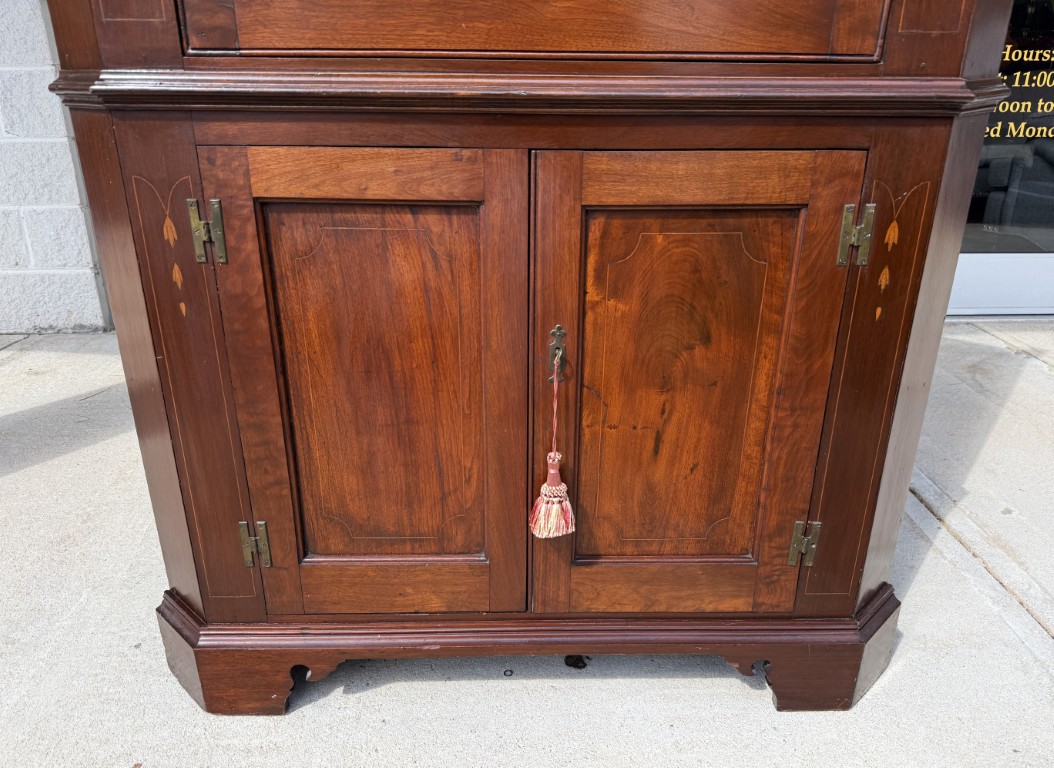 18th Century Inlaid Mahogany Corner Cabinet 18th Century Inlaid Mahogany Corner Cabinet