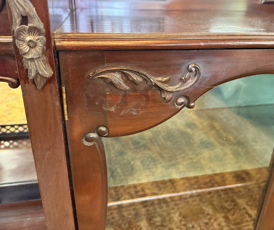 Circa 1890s Dark Wood Étagère with Beveled Glass and Mirrors Circa 1890s Dark Wood Étagère with Beveled Glass and Mirrors
