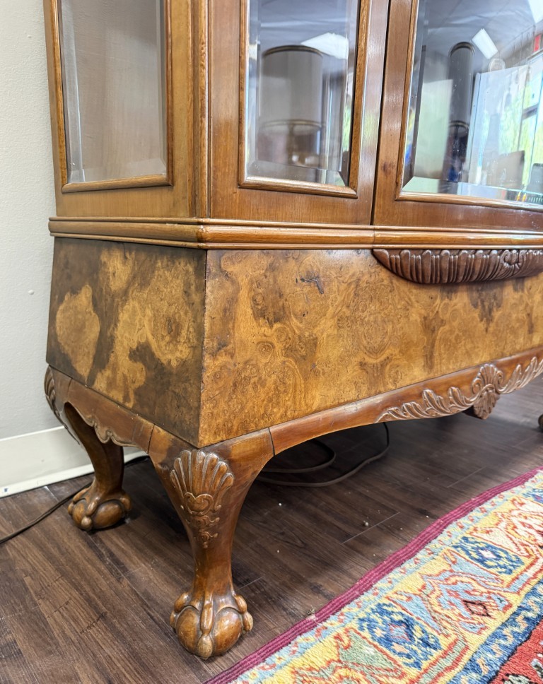 Vintage Burled Walnut Bowfront Curio China Cabinet Vintage Burled Walnut Bowfront Curio China Cabinet