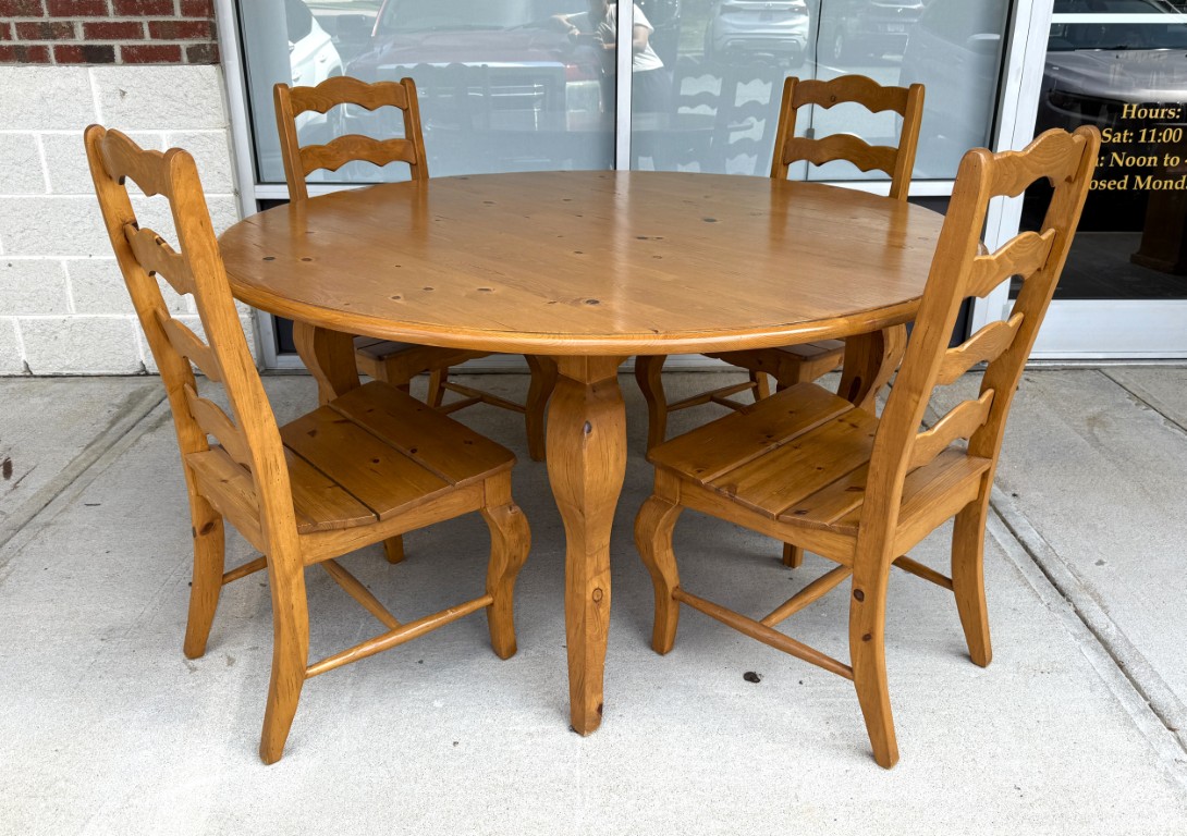 7 Piece Solid Pine Farmhouse Style Round Dining Set 7 Piece Solid Pine Farmhouse Style Round Dining Set