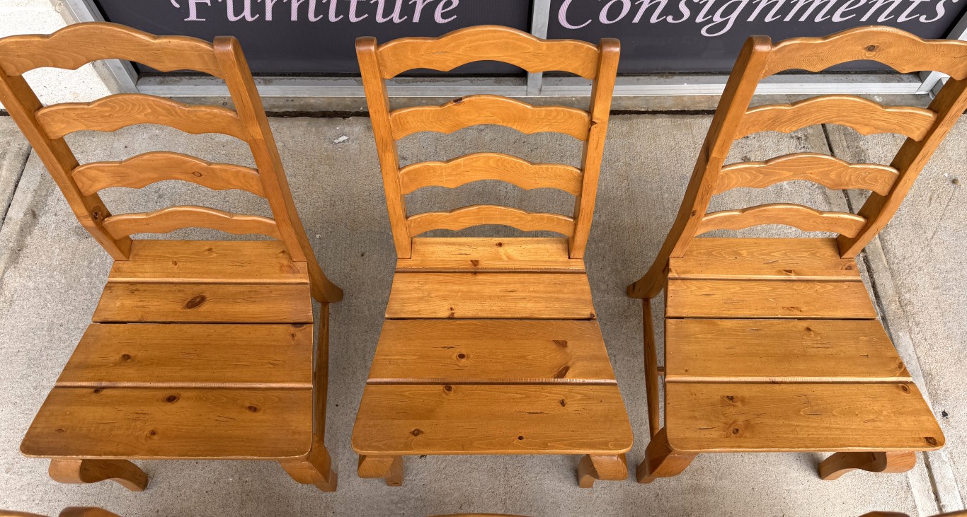 7 Piece Solid Pine Farmhouse Style Round Dining Set 7 Piece Solid Pine Farmhouse Style Round Dining Set