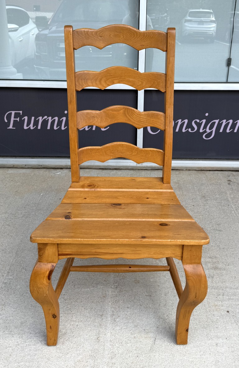 7 Piece Solid Pine Farmhouse Style Round Dining Set 7 Piece Solid Pine Farmhouse Style Round Dining Set