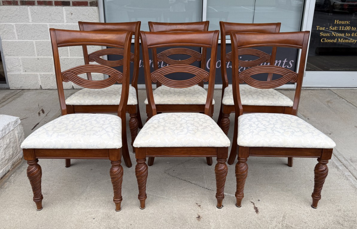 7 Piece Dining Set with Parquet-Style Top and One Leaf 7 Piece Dining Set with Parquet-Style Top and One Leaf