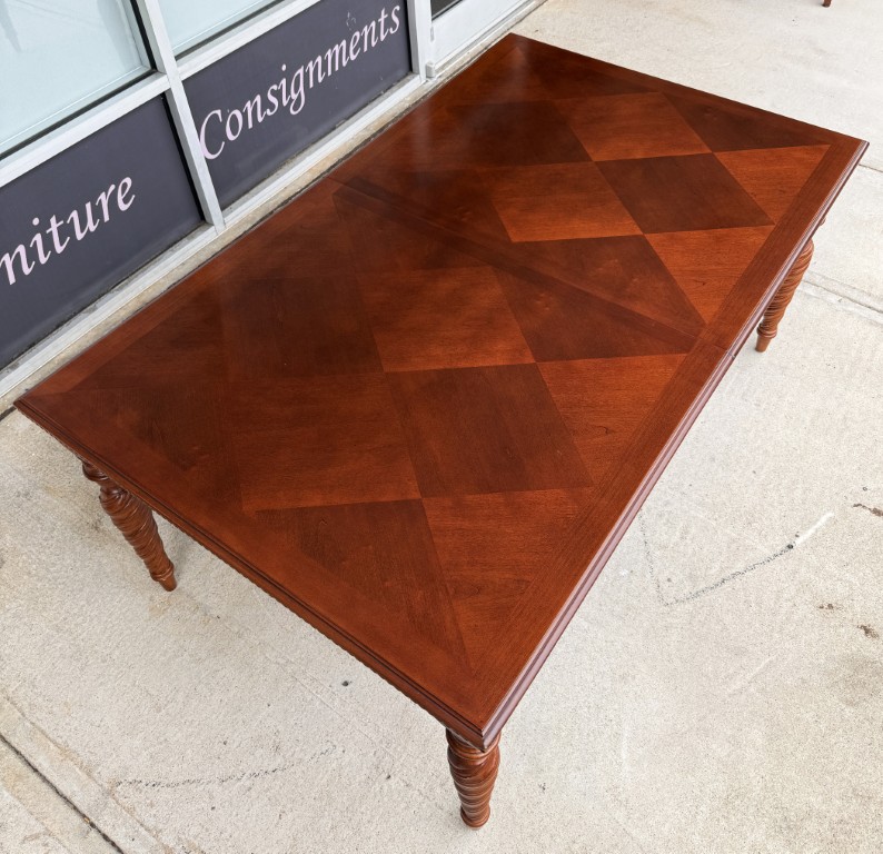 7 Piece Dining Set with Parquet-Style Top and One Leaf 7 Piece Dining Set with Parquet-Style Top and One Leaf