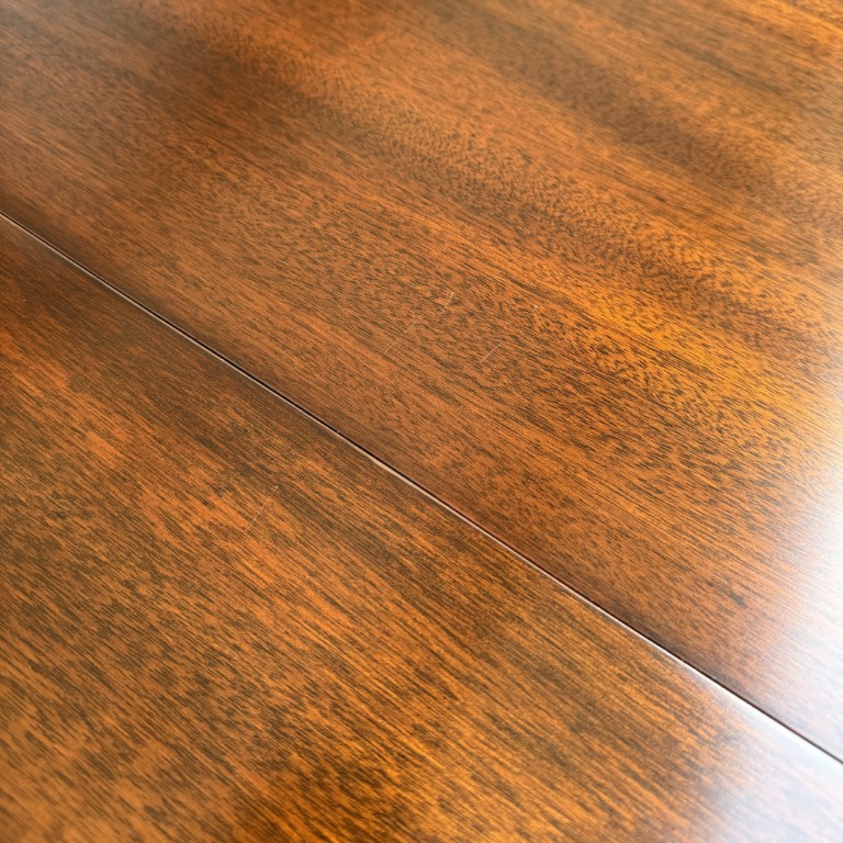 7 Piece Henkel Harris Mahogany Round Dining Set with 3 Leaves 7 Piece Henkel Harris Mahogany Round Dining Set with 3 Leaves