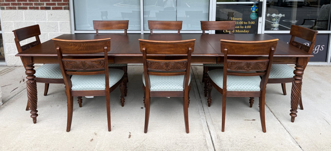 9 Piece Ethan Allen British Classics Collection Dining Set with 2 Leaves 9 Piece Ethan Allen British Classics Collection Dining Set with 2 Leaves