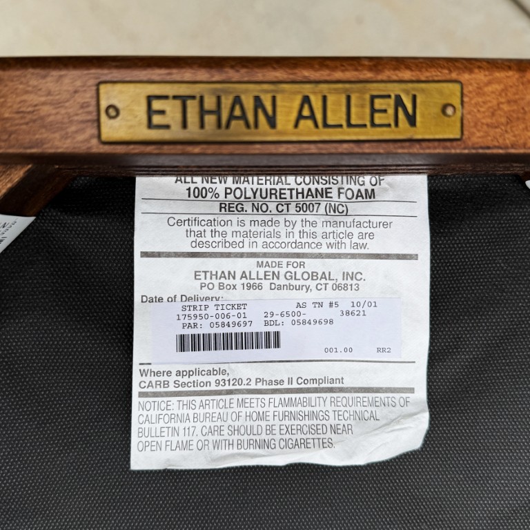 9 Piece Ethan Allen British Classics Collection Dining Set with 2 Leaves 9 Piece Ethan Allen British Classics Collection Dining Set with 2 Leaves
