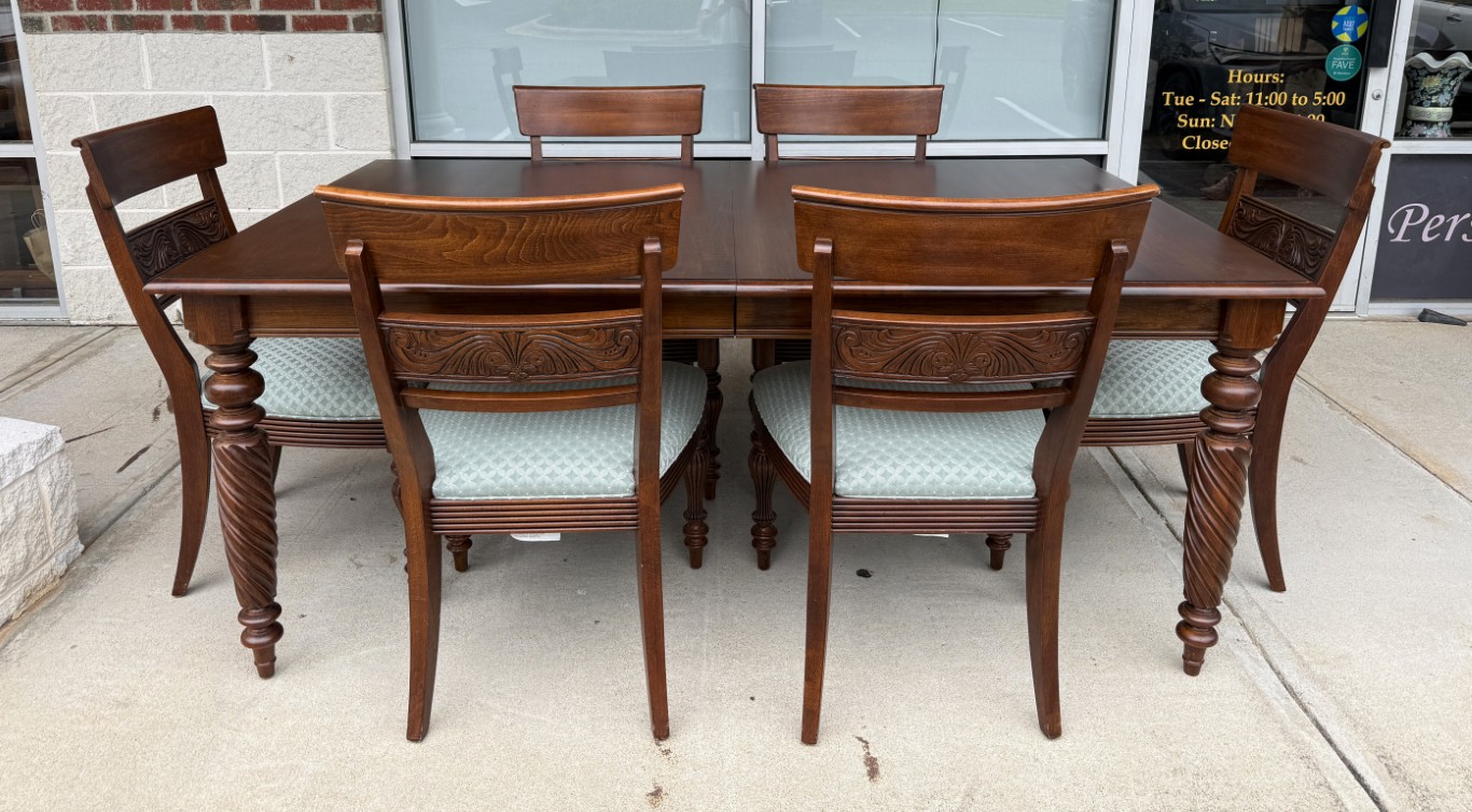 9 Piece Ethan Allen British Classics Collection Dining Set with 2 Leaves 9 Piece Ethan Allen British Classics Collection Dining Set with 2 Leaves