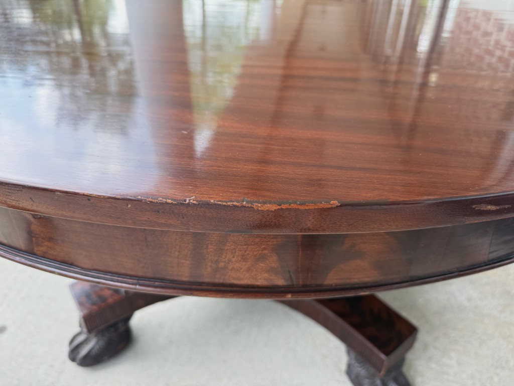 Antique Flamed Mahogany Acanthus-Carved 54in Round Pedestal Dining Table with 5 Leaves Antique Flamed Mahogany Acanthus-Carved 54in Round Pedestal Dining Table with 5 Leaves