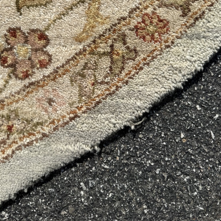 8ft Round Ziegler Sultanabad-Style Hand-Knotted Area Rug 8ft Round Ziegler Sultanabad-Style Hand-Knotted Area Rug