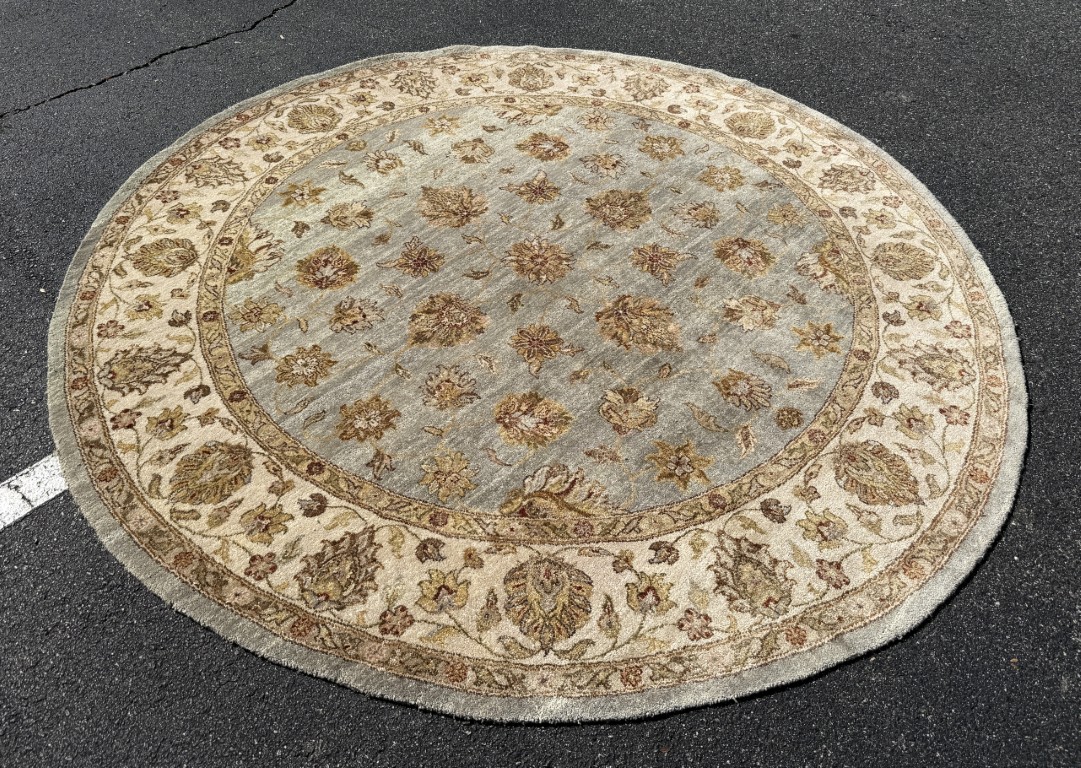 8ft Round Ziegler Sultanabad-Style Hand-Knotted Area Rug 8ft Round Ziegler Sultanabad-Style Hand-Knotted Area Rug