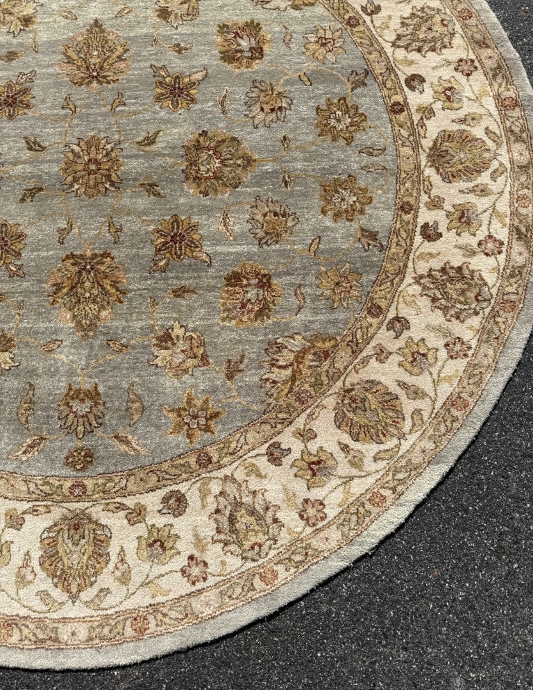 8ft Round Ziegler Sultanabad-Style Hand-Knotted Area Rug 8ft Round Ziegler Sultanabad-Style Hand-Knotted Area Rug