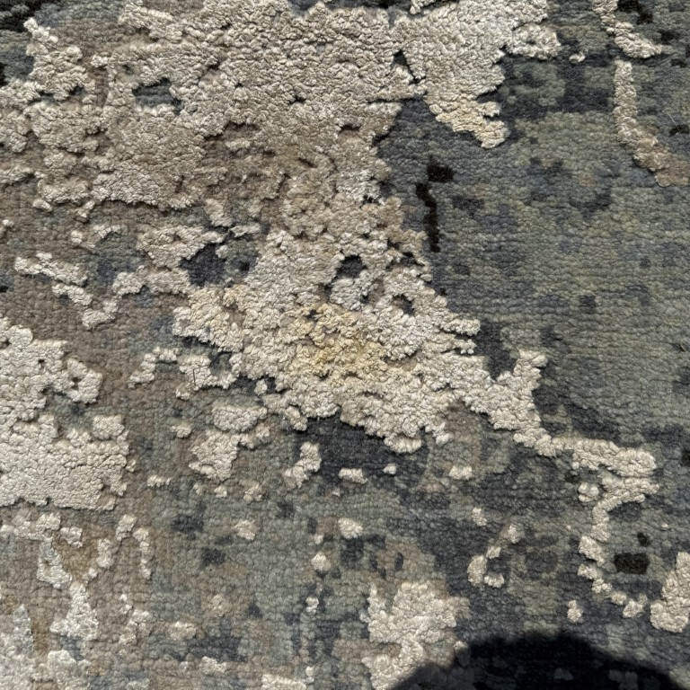 8x10 Abstract Hand-Knotted Wool and Silk Area Rug 8x10 Abstract Hand-Knotted Wool and Silk Area Rug