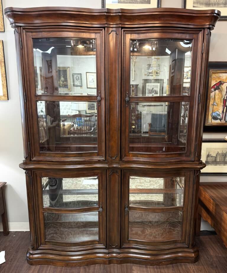 Bombe Front China Display Cabinet Bombe Front China Display Cabinet
