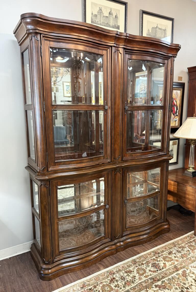 Bombe Front China Display Cabinet Bombe Front China Display Cabinet