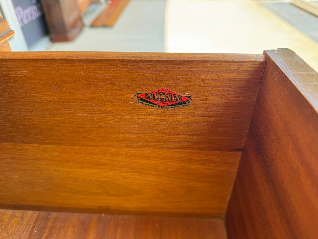 1930s Burled Walnut Chest of Drawers 1930s Burled Walnut Chest of Drawers