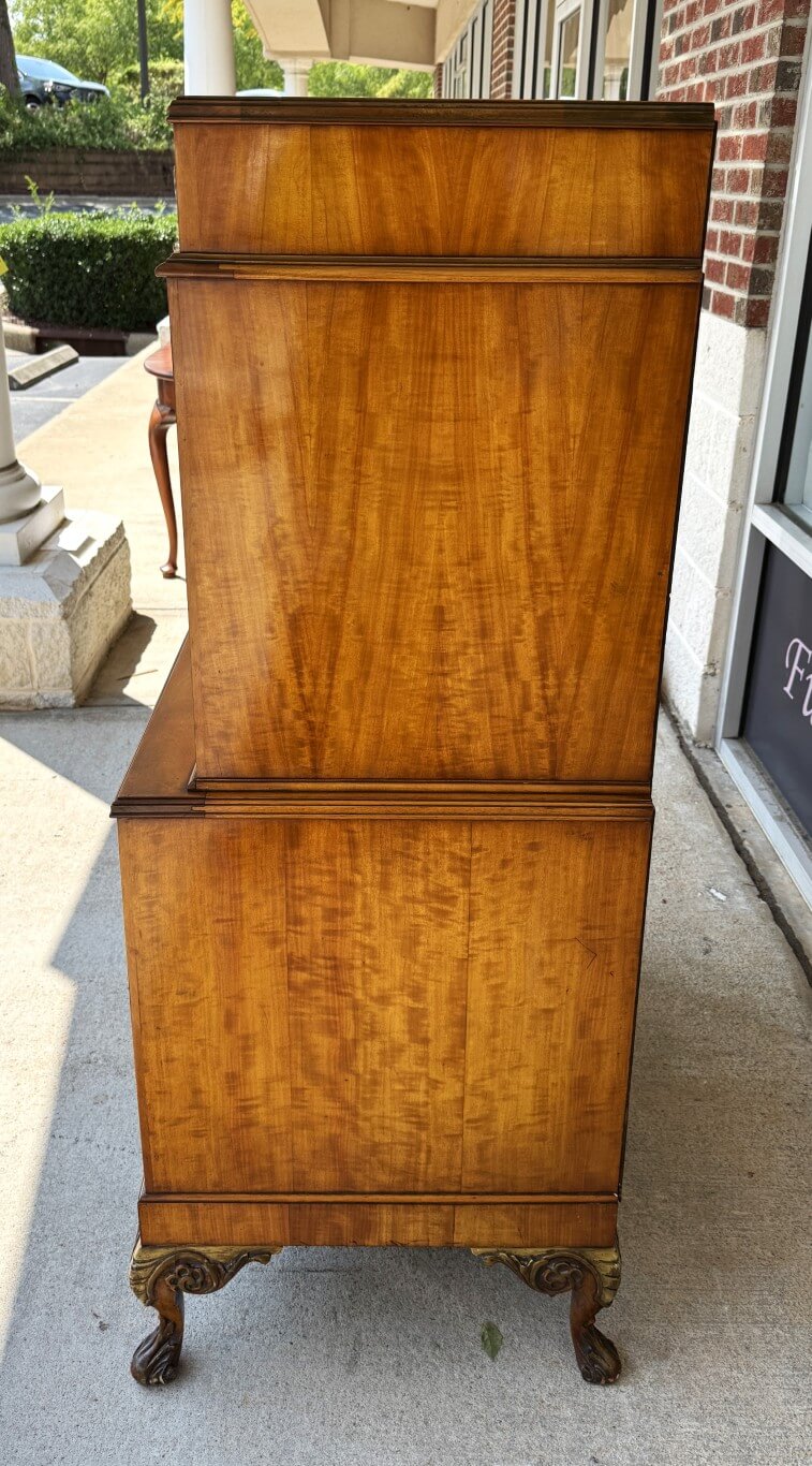 1930s Burled Walnut Chest of Drawers 1930s Burled Walnut Chest of Drawers