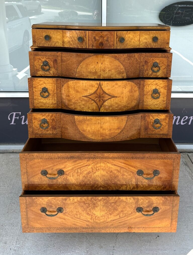 1930s Burled Walnut Chest of Drawers 1930s Burled Walnut Chest of Drawers