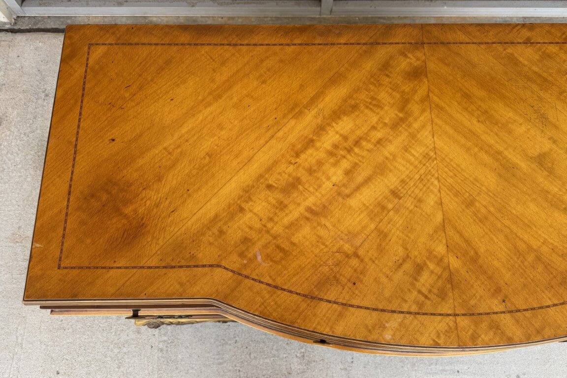1930s Burled Walnut Dresser 1930s Burled Walnut Dresser