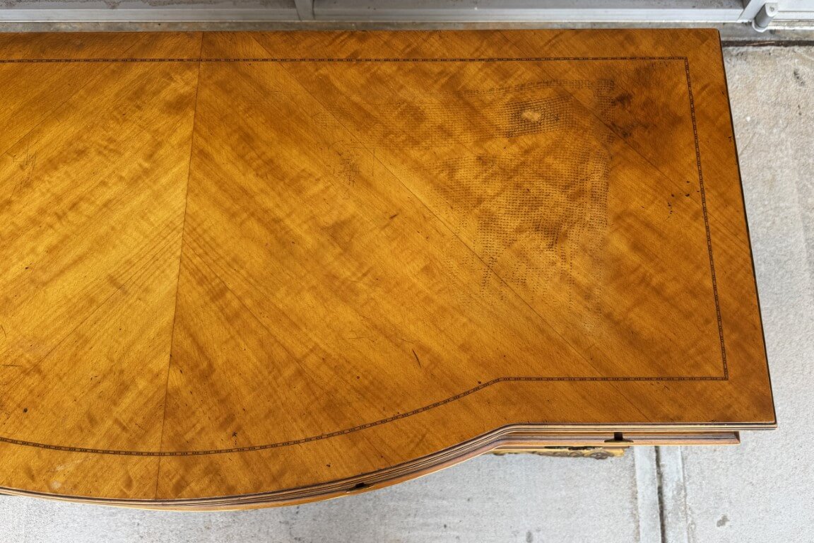 1930s Burled Walnut Dresser 1930s Burled Walnut Dresser