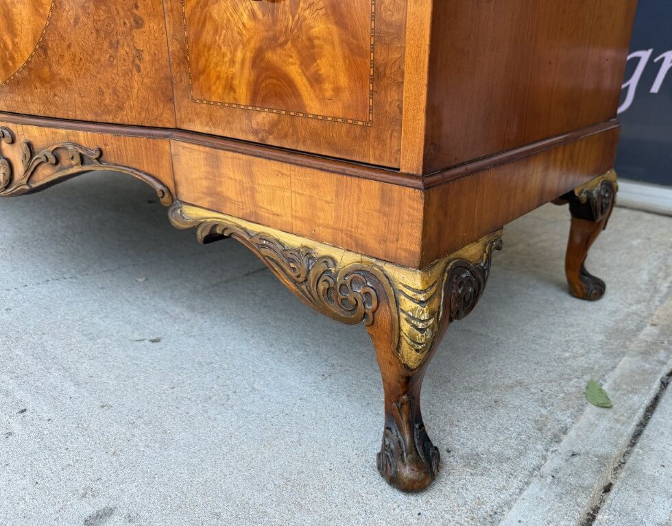 1930s Burled Walnut Dresser 1930s Burled Walnut Dresser