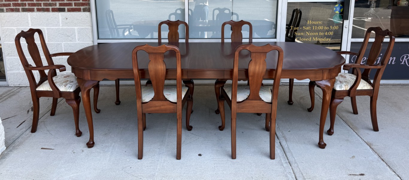 7 Piece Henkel Harris Solid Cherry Dining Set with 3 Leaves 7 Piece Henkel Harris Solid Cherry Dining Set with 3 Leaves