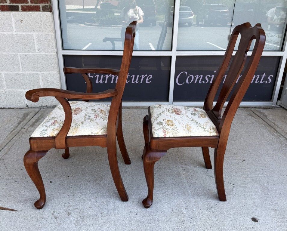 7 Piece Henkel Harris Solid Cherry Dining Set with 3 Leaves 7 Piece Henkel Harris Solid Cherry Dining Set with 3 Leaves