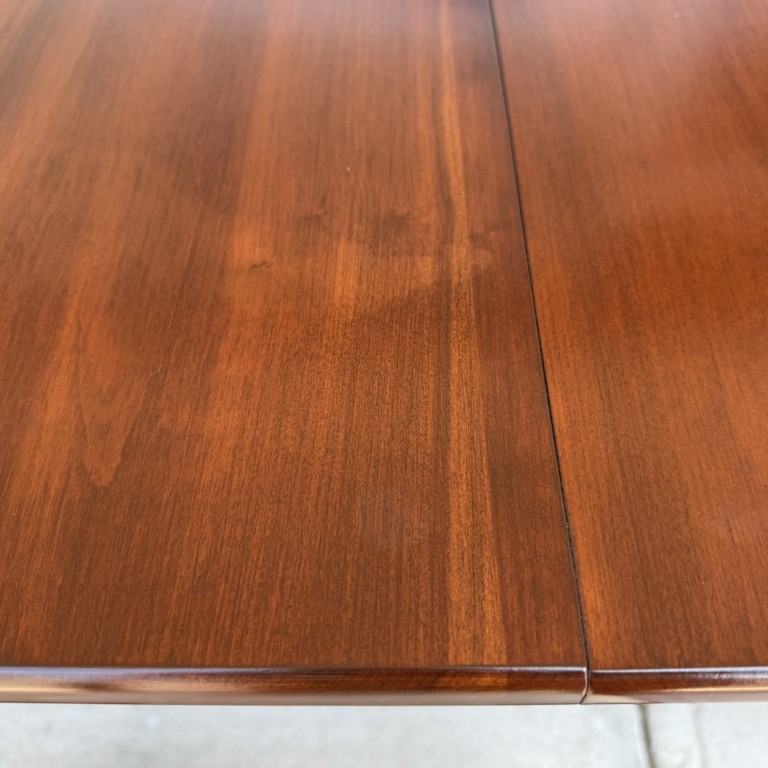 7 Piece Henkel Harris Solid Cherry Dining Set with 3 Leaves 7 Piece Henkel Harris Solid Cherry Dining Set with 3 Leaves