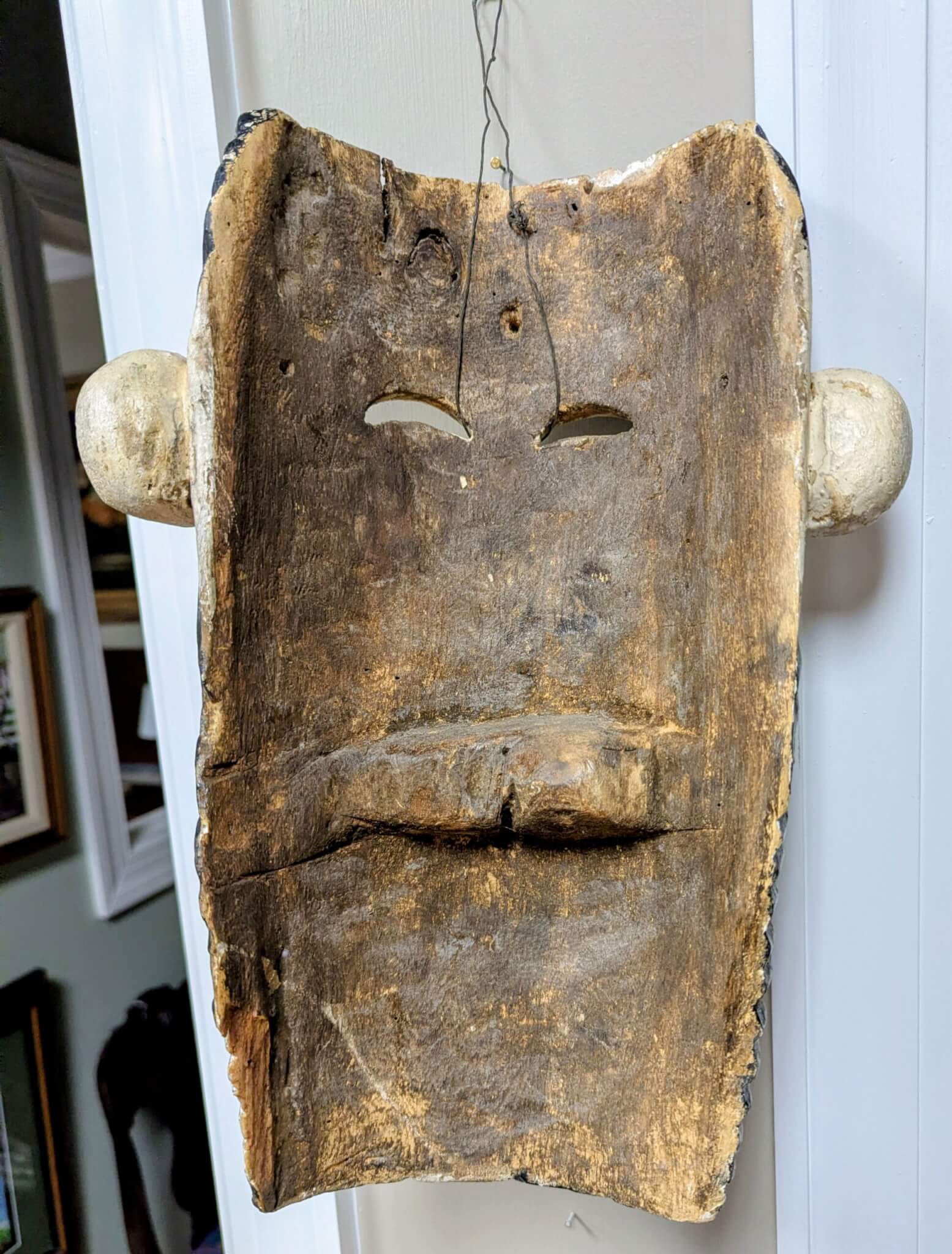 v Mexican Folk Art Moro Mask