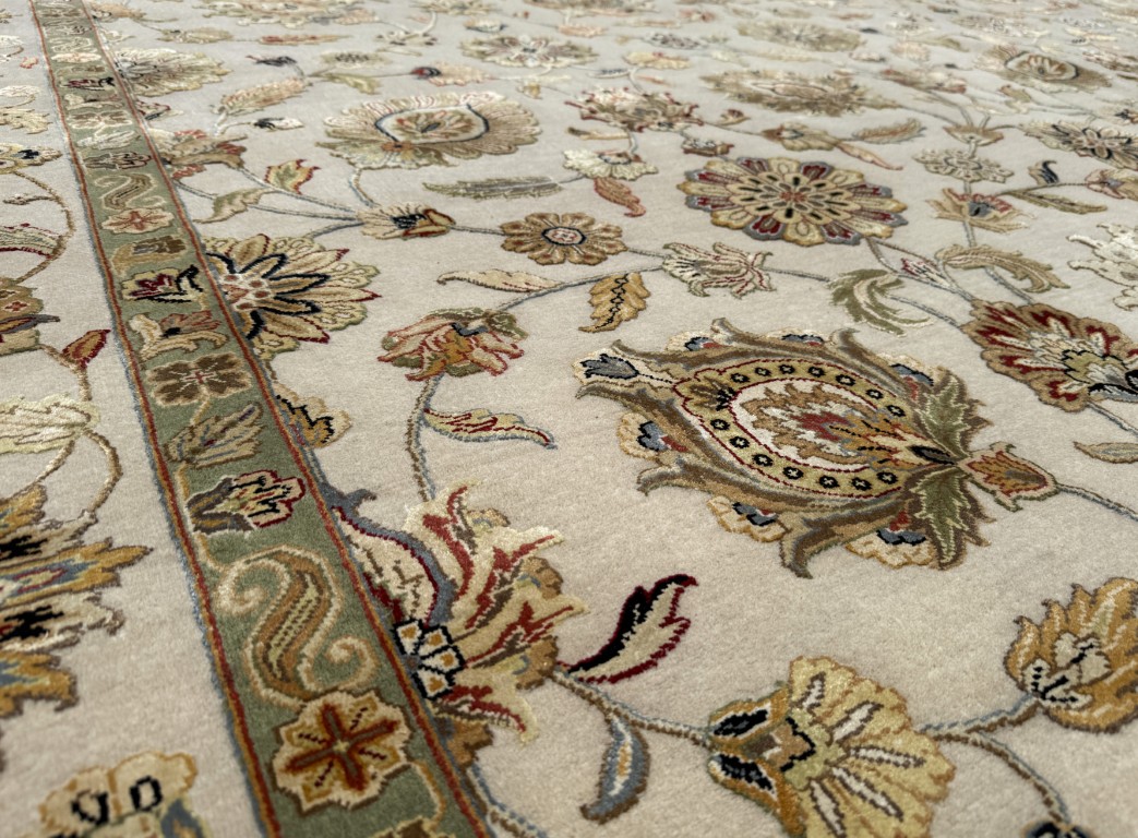 9x12 Persian Tabriz-Style Hand-Knotted Area Rug 9x12 Persian Tabriz-Style Hand-Knotted Area Rug