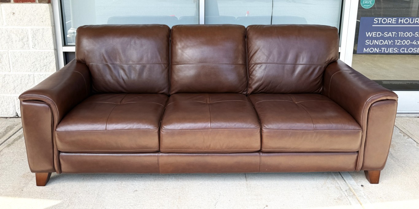 Contemporary Brown Leather Three-Cushion Sofa Contemporary Brown Leather Three-Cushion Sofa