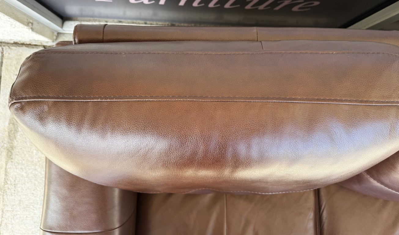 Contemporary Brown Leather Three-Cushion Sofa Contemporary Brown Leather Three-Cushion Sofa