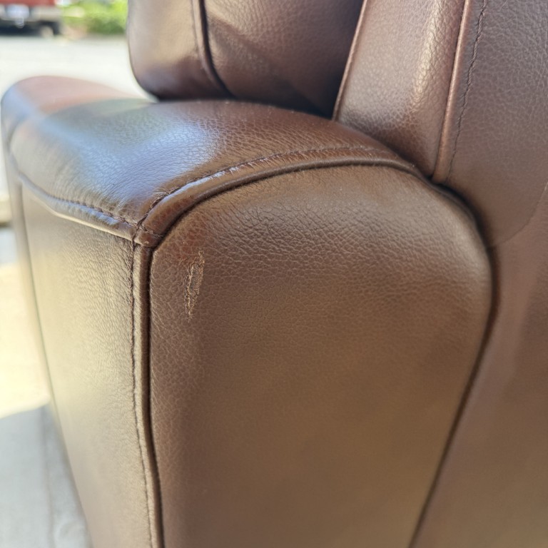 Contemporary Brown Leather Three-Cushion Sofa Contemporary Brown Leather Three-Cushion Sofa