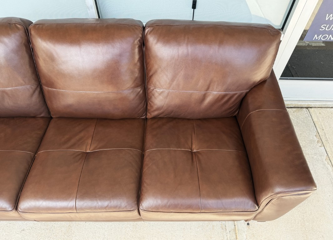 Contemporary Brown Leather Three-Cushion Sofa Contemporary Brown Leather Three-Cushion Sofa