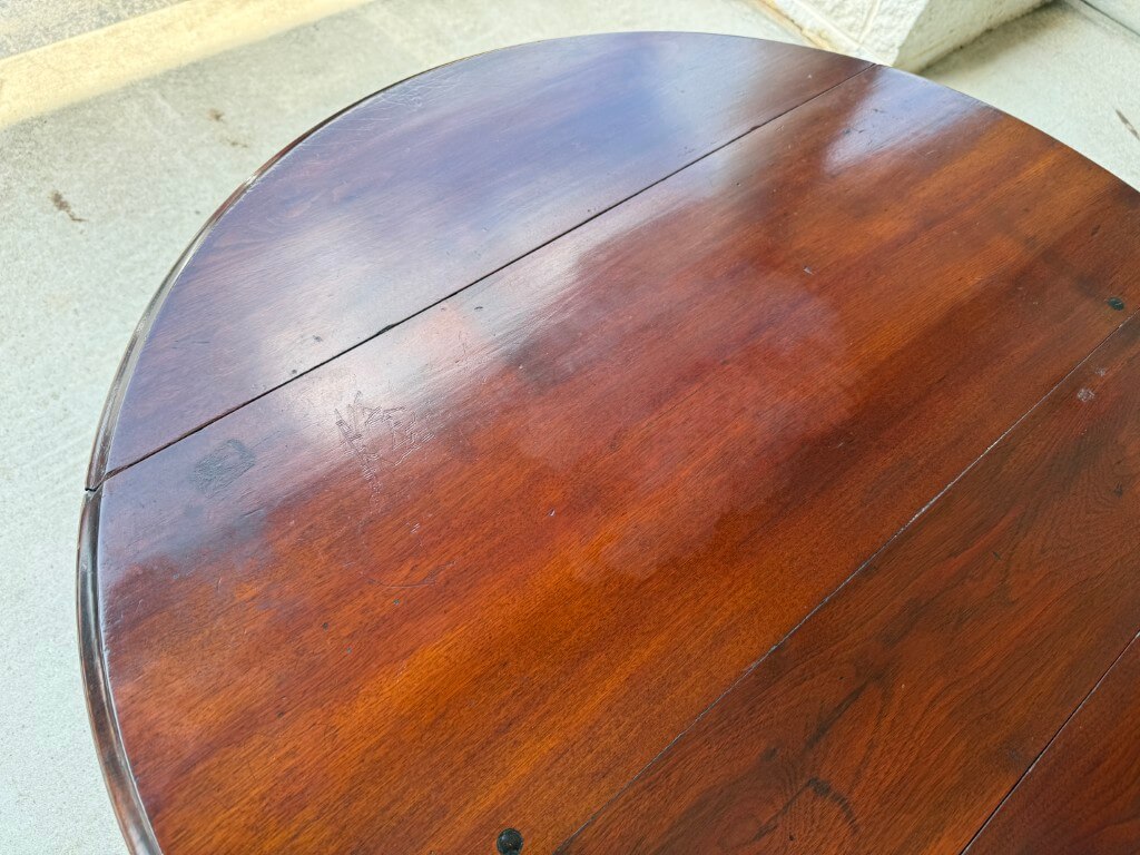 Antique Mahogany Drop Leaf Table with Pedestal Base Antique Mahogany Drop Leaf Table with Pedestal Base