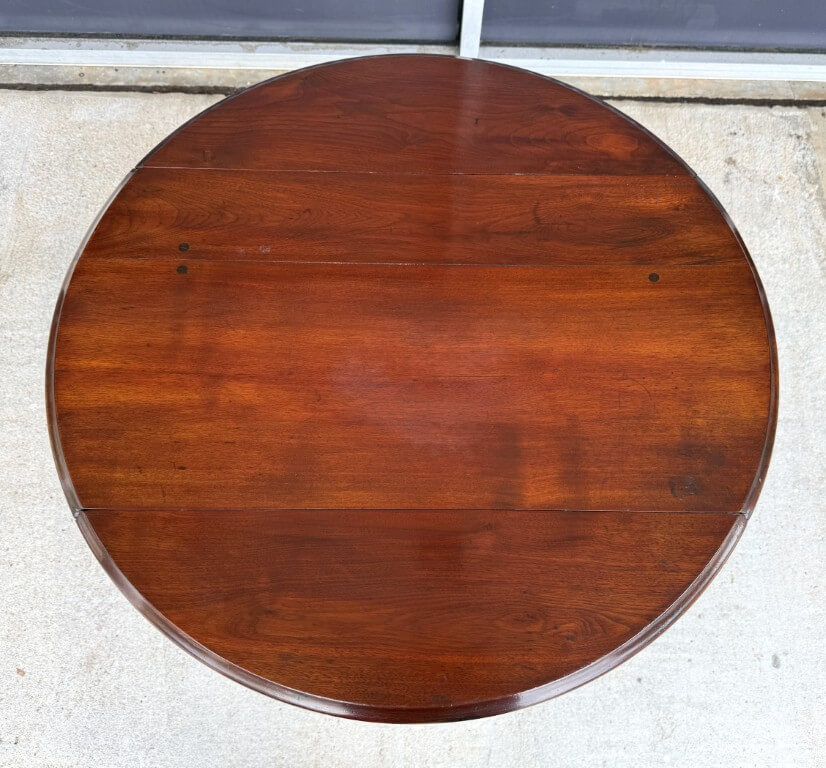 Antique Mahogany Drop Leaf Table with Pedestal Base Antique Mahogany Drop Leaf Table with Pedestal Base