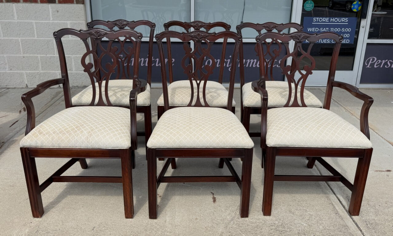 Set of 6 Mahogany Chippendale-Style Dining Chairs Set of 6 Mahogany Chippendale-Style Dining Chairs