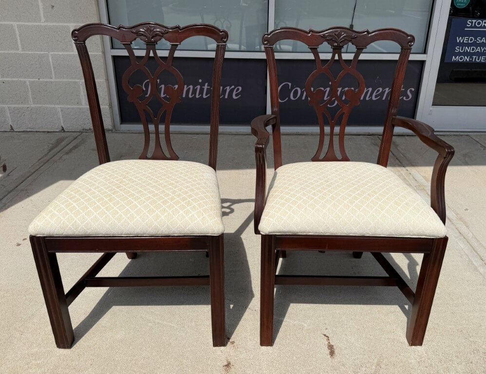Set of 6 Mahogany Chippendale-Style Dining Chairs Set of 6 Mahogany Chippendale-Style Dining Chairs