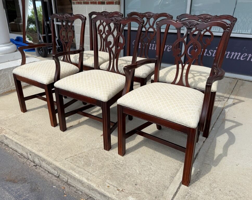 Set of 6 Mahogany Chippendale-Style Dining Chairs Set of 6 Mahogany Chippendale-Style Dining Chairs