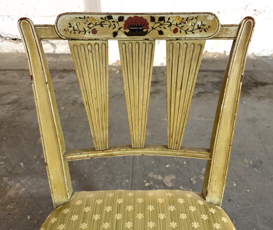 Set of 4 Neoclassical-Style Hand-Painted Arrow-Back Dining Chairs Set of 4 Neoclassical-Style Hand-Painted Arrow-Back Dining Chairs