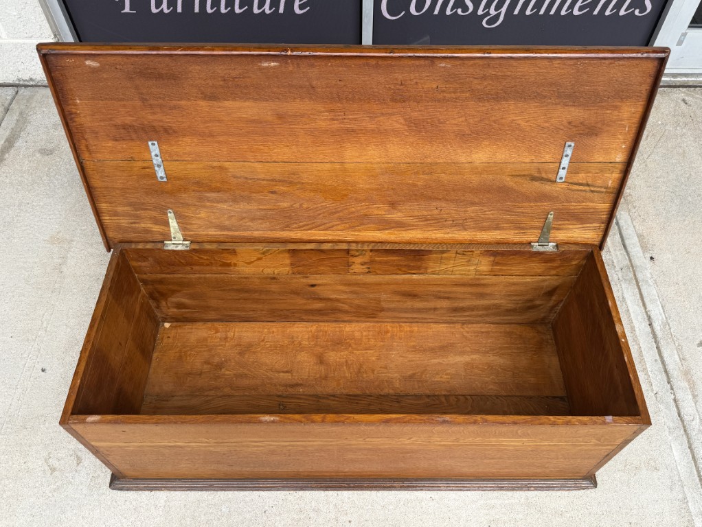 19th Century Solid Oak Blanket Chest 19th Century Solid Oak Blanket Chest