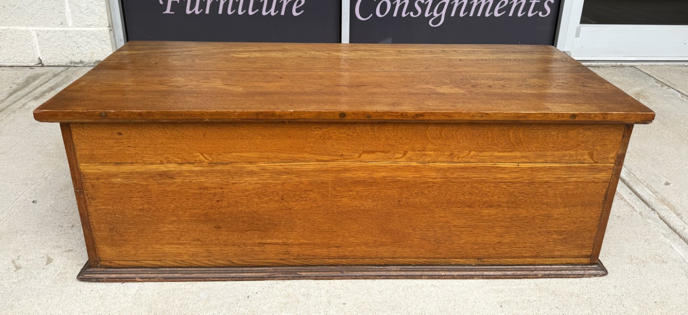 19th Century Solid Oak Blanket Chest 19th Century Solid Oak Blanket Chest