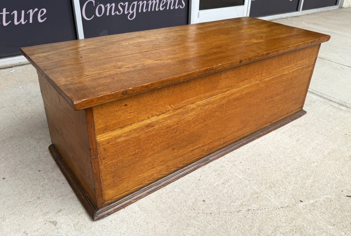 19th Century Solid Oak Blanket Chest 19th Century Solid Oak Blanket Chest