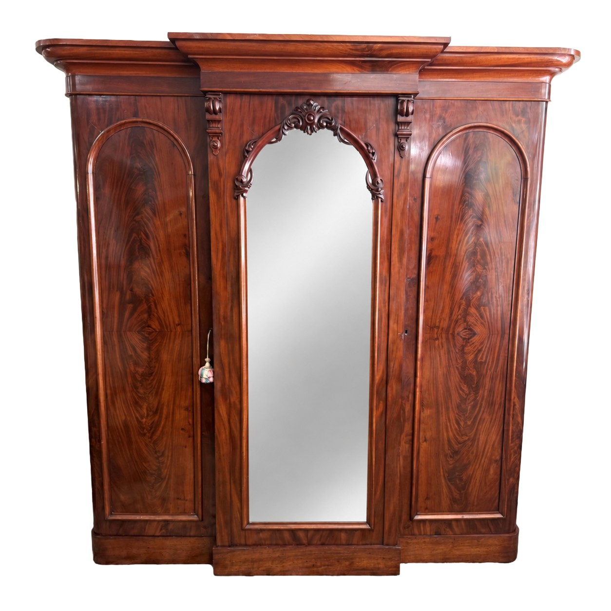 19th Century Flamed Mahogany Triple Wardrobe with Center Mirror & Fitted Interior 19th Century Flamed Mahogany Triple Wardrobe with Center Mirror & Fitted Interior