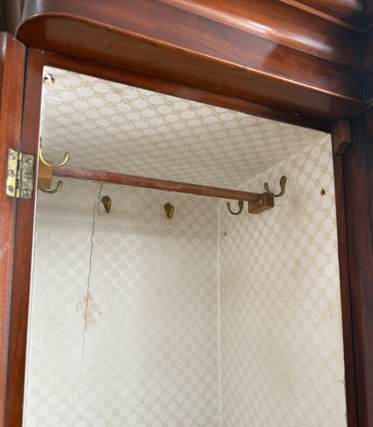 19th Century Flamed Mahogany Triple Wardrobe with Center Mirror & Fitted Interior 19th Century Flamed Mahogany Triple Wardrobe with Center Mirror & Fitted Interior