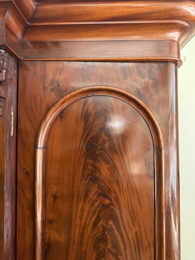 19th Century Flamed Mahogany Triple Wardrobe with Center Mirror & Fitted Interior 19th Century Flamed Mahogany Triple Wardrobe with Center Mirror & Fitted Interior