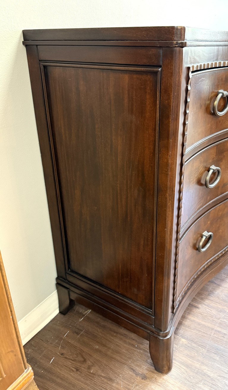 Universal Furniture Transitional Burled-Finish Dresser with Mirror Universal Furniture Transitional Burled-Finish Dresser with Mirror