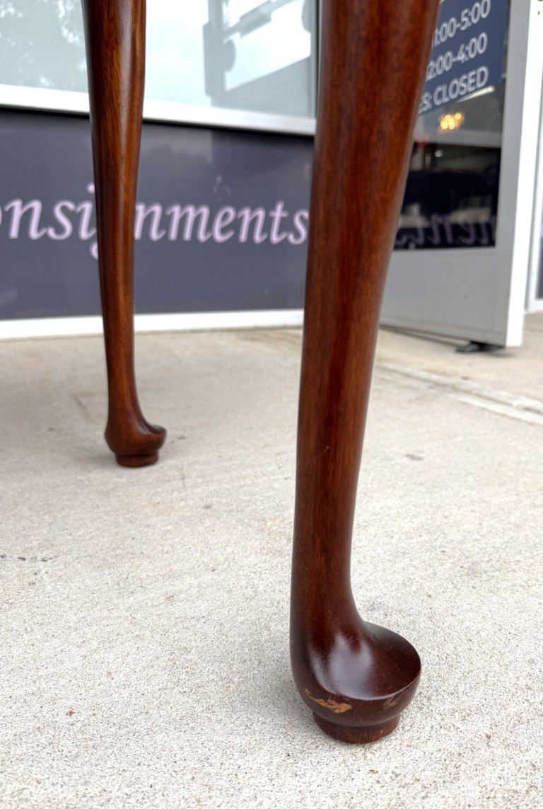 Henkel Harris Solid Mahogany Vanity Model No. 2704 Henkel Harris Solid Mahogany Vanity Model No. 2704